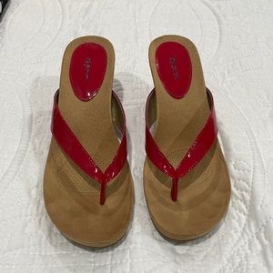 New sandal size 7 1/2